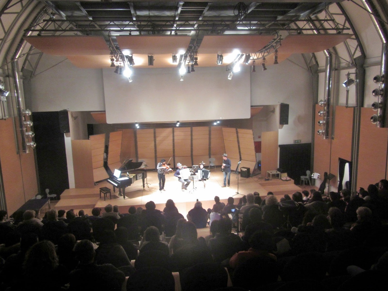 Auditorium%2BCorelli%2C%2BFusignano%2B27%2Bgennaio%2B2015%2B(2).JPG