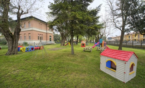 asilo azzaroli_parco