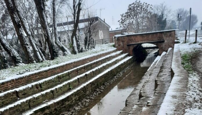 Foto, quadri e testimonianze per ricordare il lavoro delle lavandaie